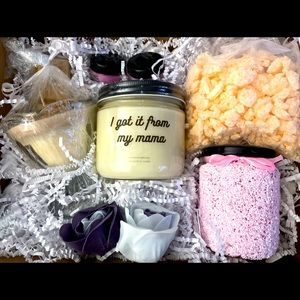 Mother’s Day gift boxes
